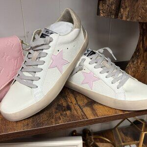 MiiM Sofia with pink star